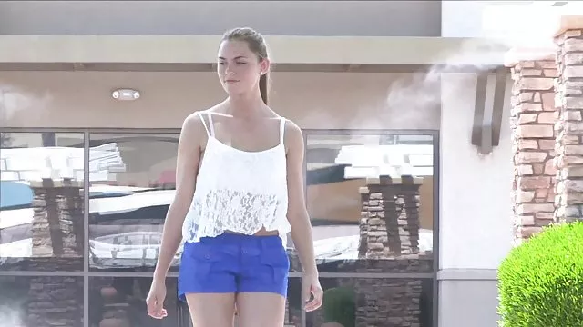 دعارة أي تسجيل الفتيات الجميلات و بث على شبكة الإنترنت سيكس الفنانات العرب