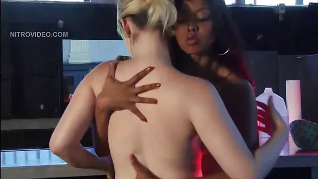دعارة أي تسجيل أربع بنات العرب سيكس فتيات في شوارع لينة
